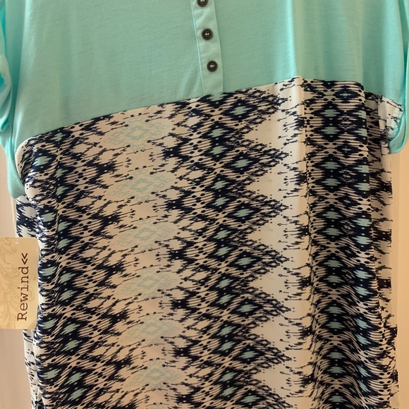 Rewind Tunic - Picture 2 of 2